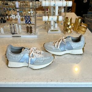 New Balance 326 gray on gray women’s size 7 sneakers